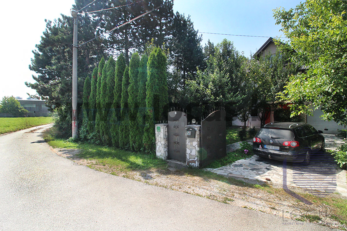 5 Vanjska slika.jpg